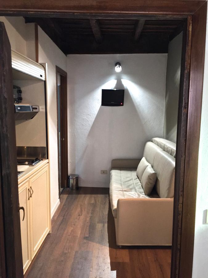 Do-Do Navona Suites Rome Room photo