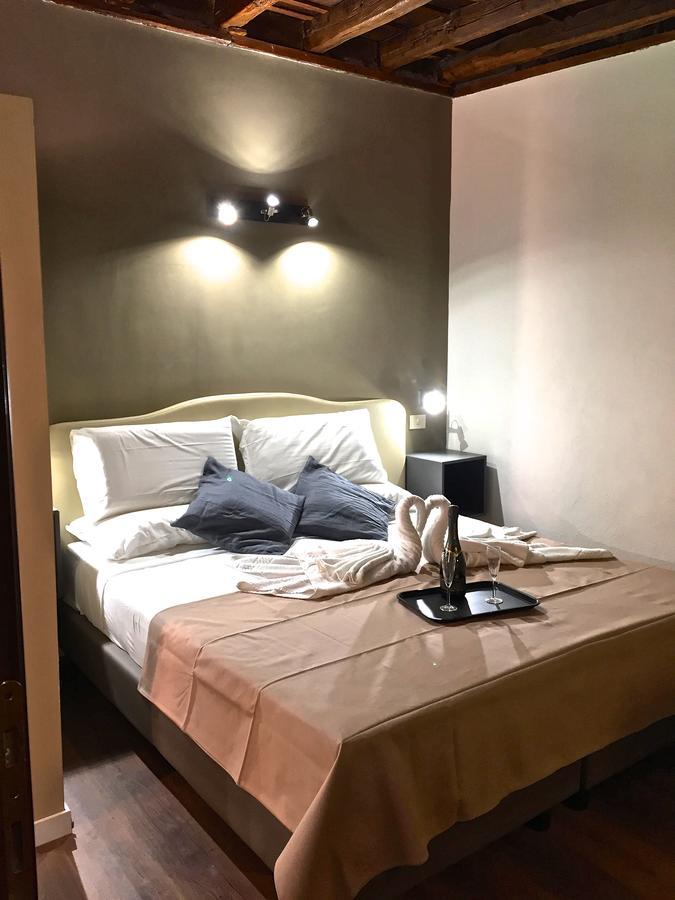 Do-Do Navona Suites Rome Room photo